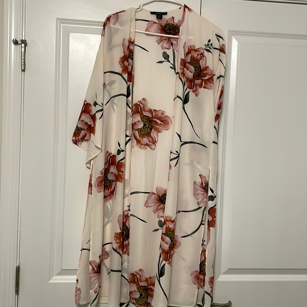 White flora kimono